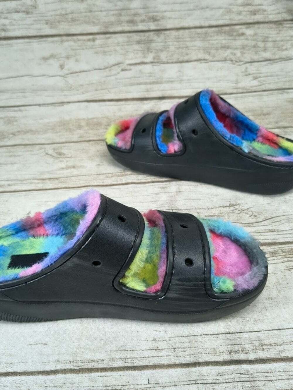 Crocs Classic Cozzzy Sandal Rainbow Faux Fur Lined Black M8 W10 Slide - Picture 5 of 7